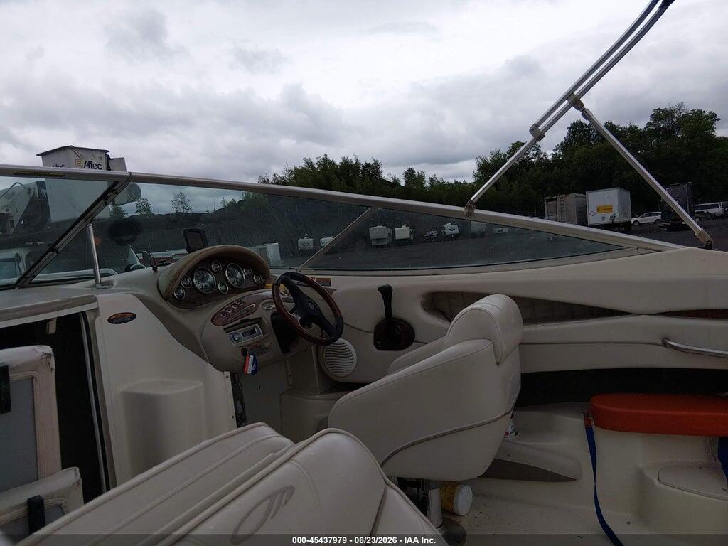 00000MXPB12MCD202 2002 MAXUM 23' photo no. 8