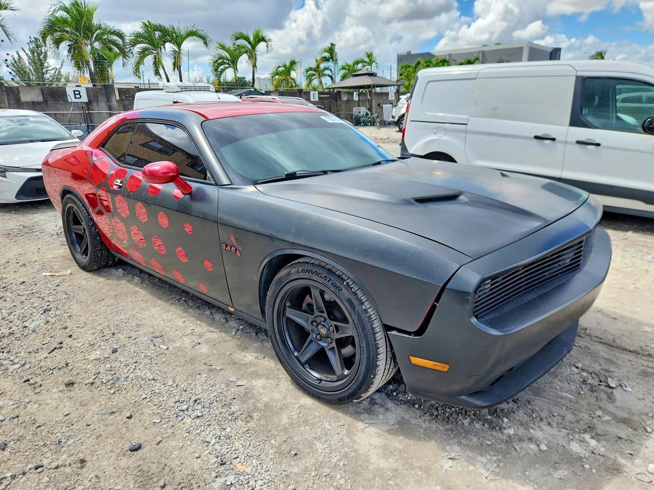 2017 DODGE CHALLENGER R/T — Фото 4 из 12