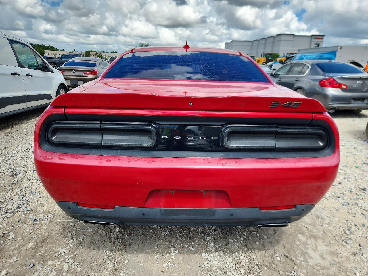 2017 DODGE CHALLENGER R/T — Фото 6 из 12