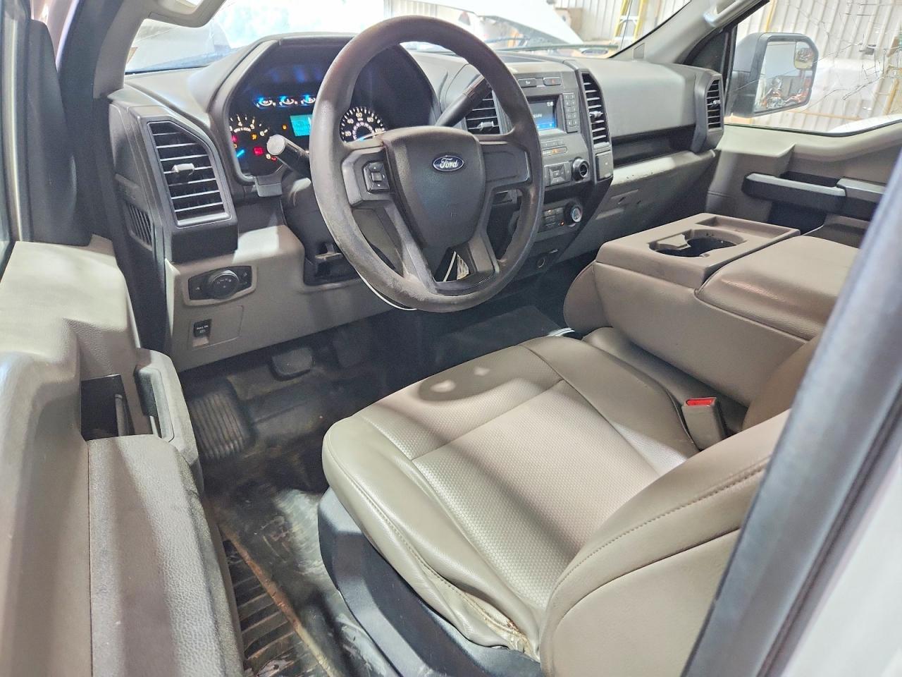 2017 FORD F150 — Фото 8 из 12