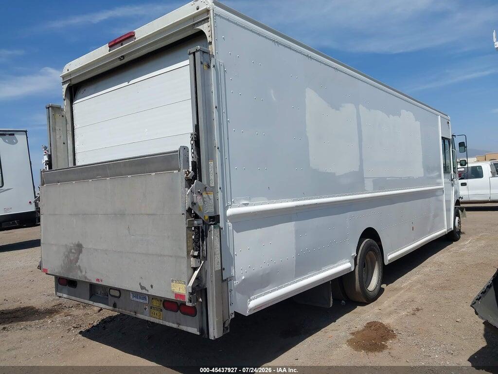 1F66F5KY2G0A11667 2016 FORD F-59 COMMERCIAL STRIPPED photo no. 4