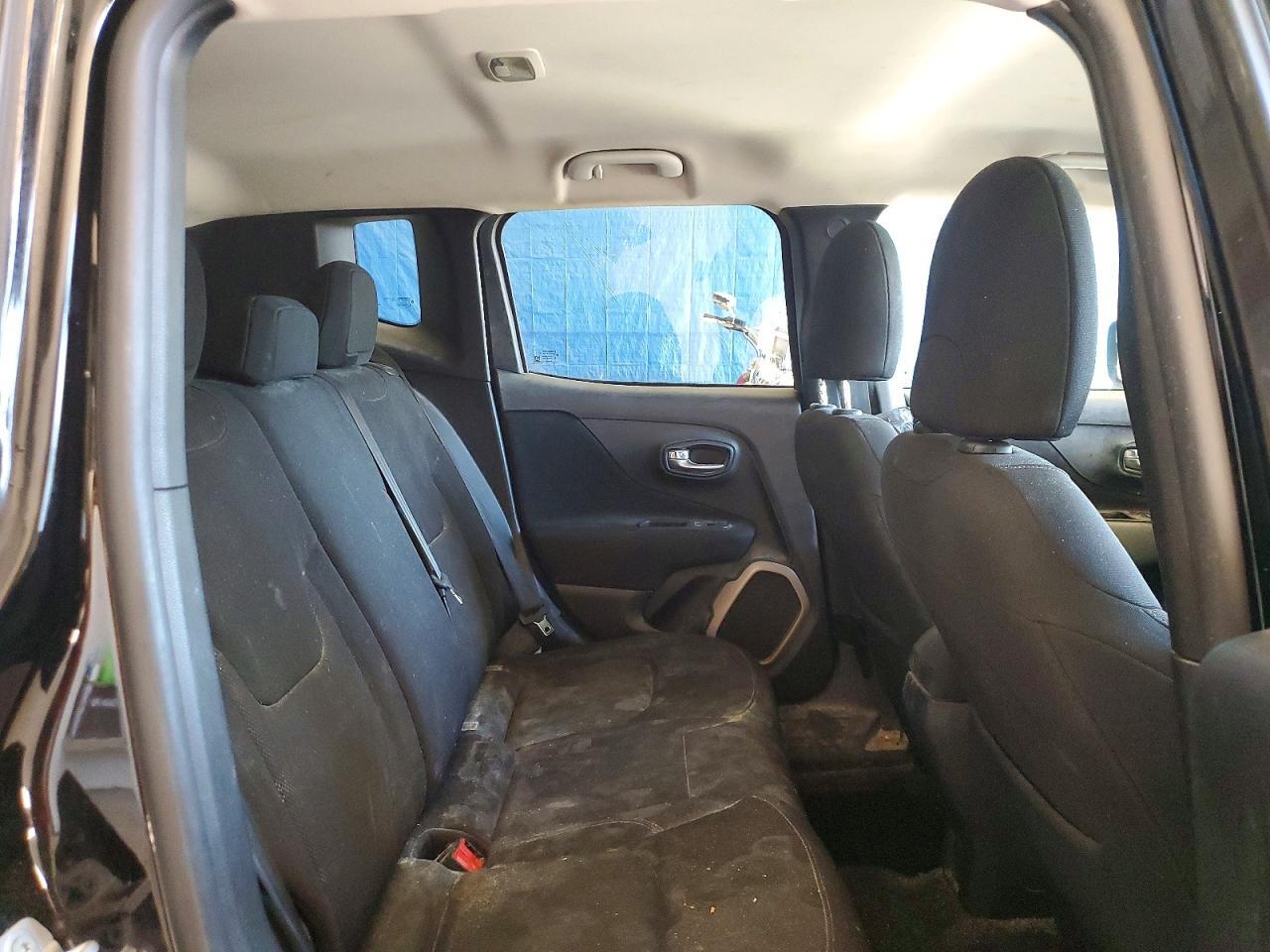 2017 JEEP RENEGADE LATITUDE — Фото 10 из 12