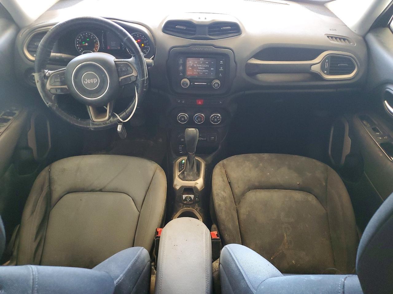 2017 JEEP RENEGADE LATITUDE — Фото 8 из 12