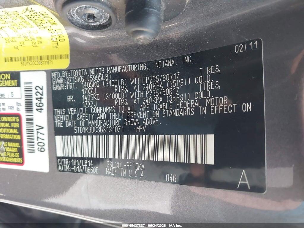 5TDYK3DC3BS131071 2011 TOYOTA SIENNA photo no. 9