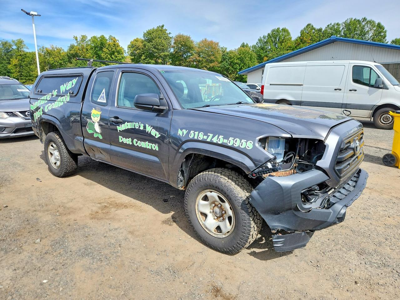 2017 TOYOTA TACOMA SR — Фото 4 из 12