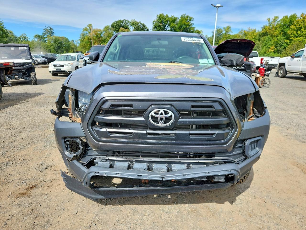 2017 TOYOTA TACOMA SR — Фото 5 из 12