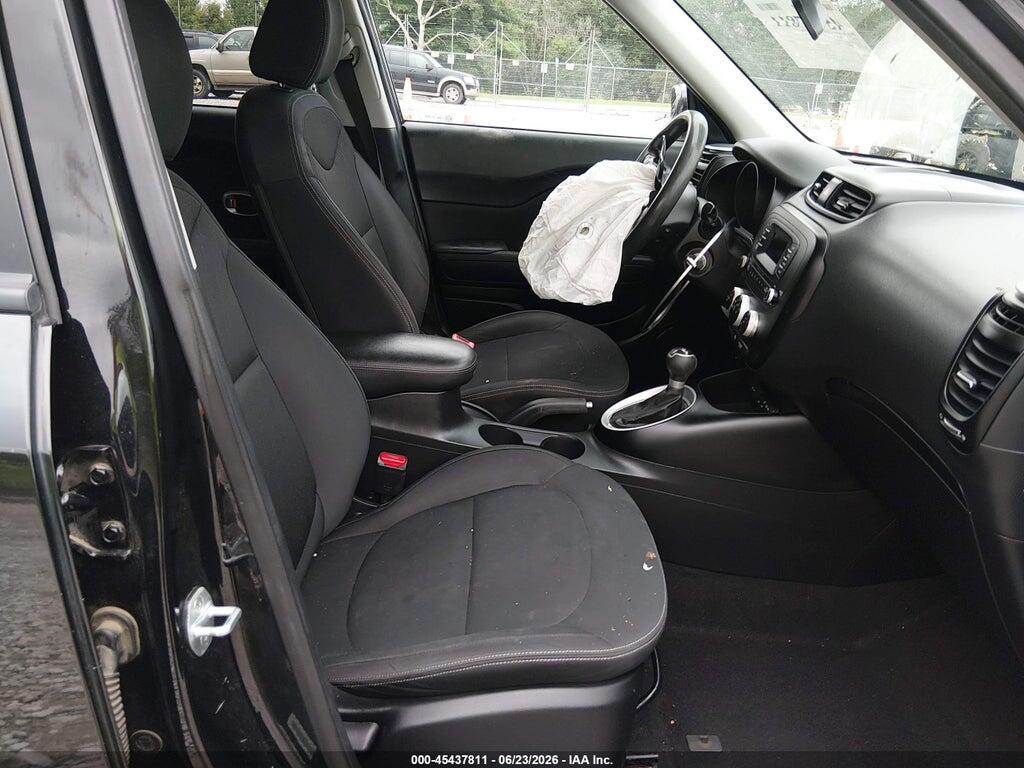 KNDJN2A25E7718210 2014 KIA SOUL photo no. 5