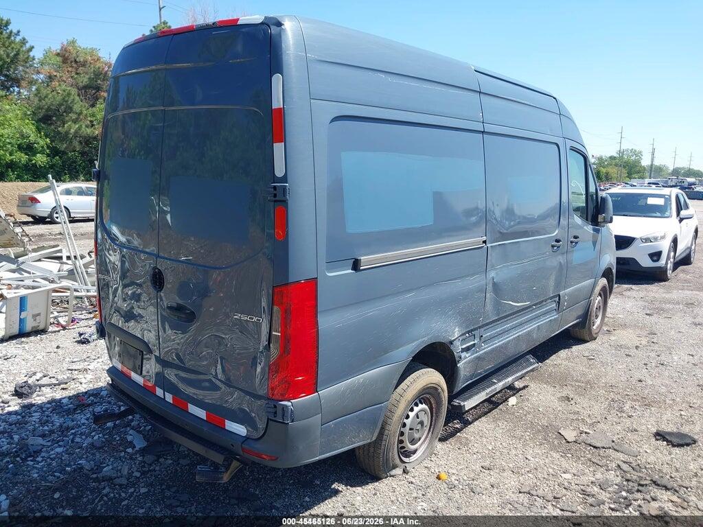 WD4PF0CD4KP054283 2019 MERCEDES-BENZ SPRINTER 2500 photo no. 4