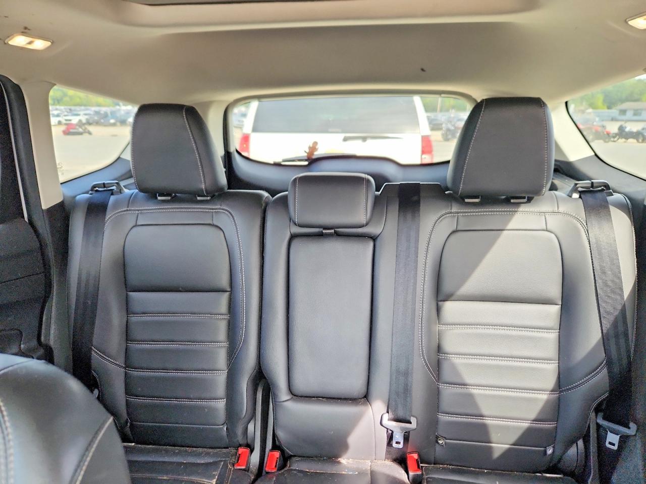 2019 FORD ESCAPE SEL — Фото 10 из 13