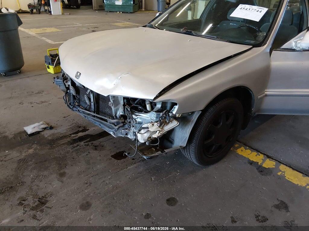 JHMCD565XRC094691 1994 HONDA ACCORD photo no. 6
