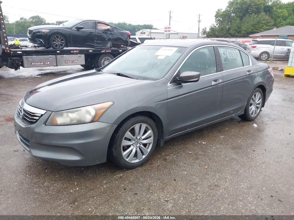 1HGCP2F82BA120916 2011 HONDA ACCORD photo no. 2
