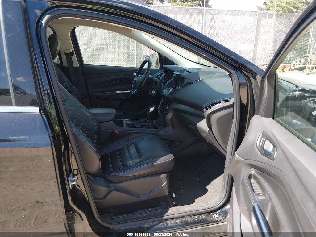 1FMCU9HD8JUC04578 2018 FORD ESCAPE photo no. 5