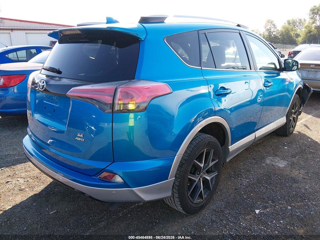 2T3JFREVXHW628117 2017 TOYOTA RAV4 photo no. 4