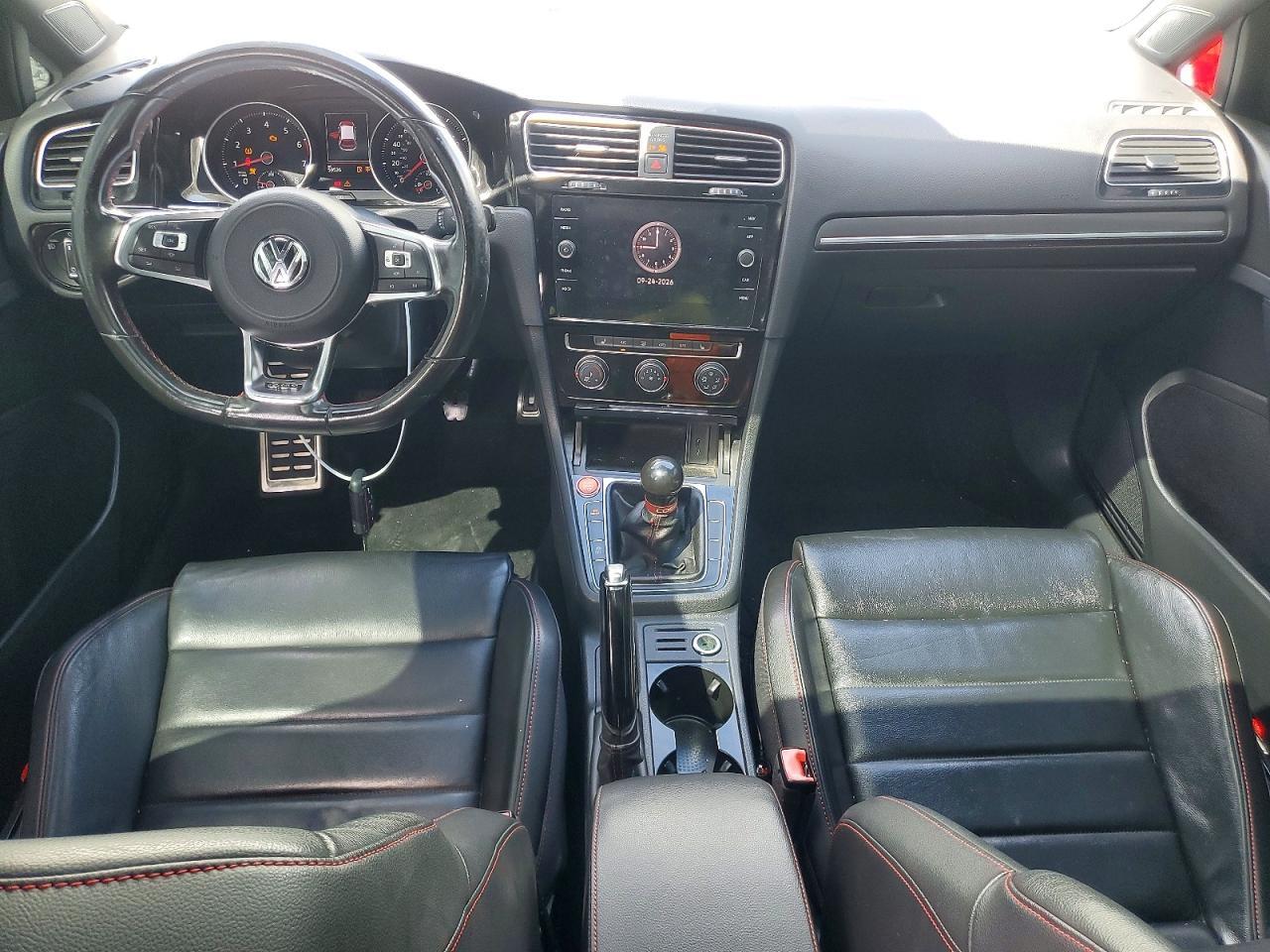 2021 VOLKSWAGEN GTI S — Фото 8 из 12