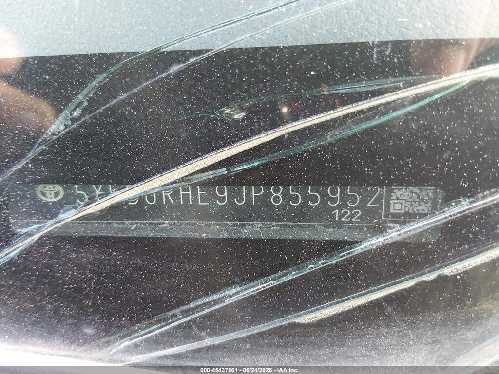 5YFBURHE9JP855952 2018 TOYOTA COROLLA photo no. 9