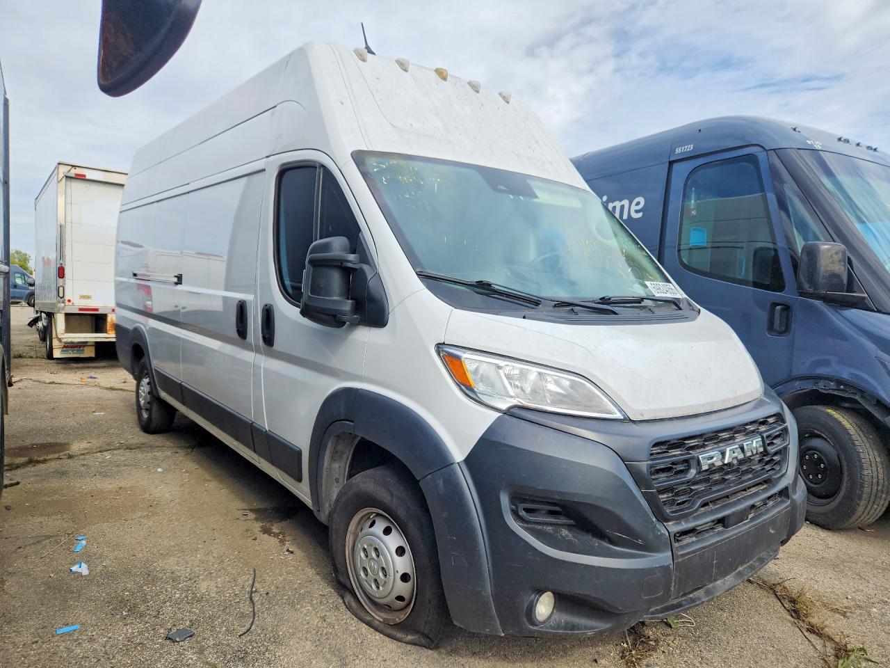 2023 RAM PROMASTER 3500 DELIVERY VAN — Фото 4 из 13