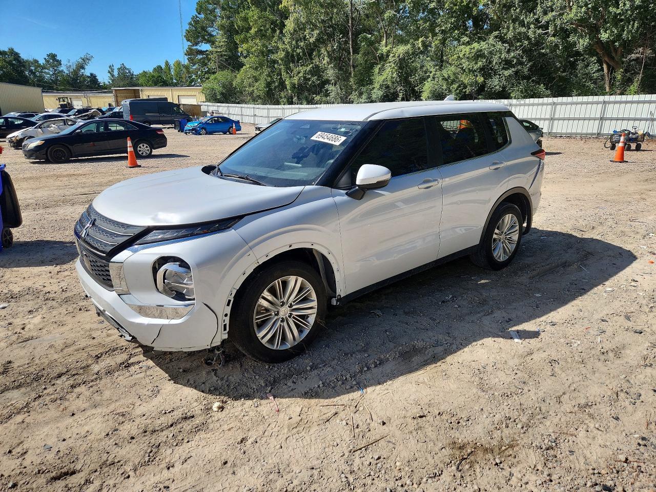 2024 MITSUBISHI OUTLANDER ES
