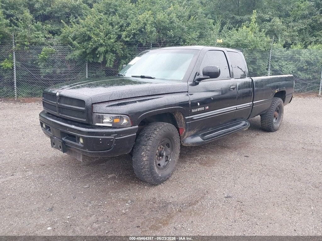 3B7KC23Z2XG163728 1999 DODGE RAM 2500 photo no. 2