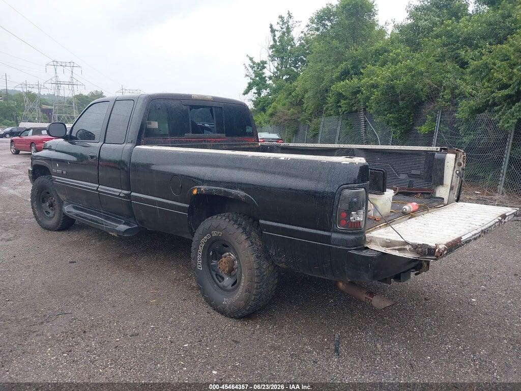 3B7KC23Z2XG163728 1999 DODGE RAM 2500 photo no. 3