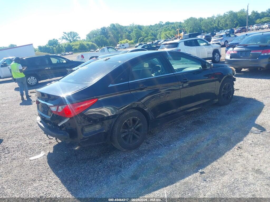 5NPEB4AC4EH820656 2014 HYUNDAI SONATA photo no. 4