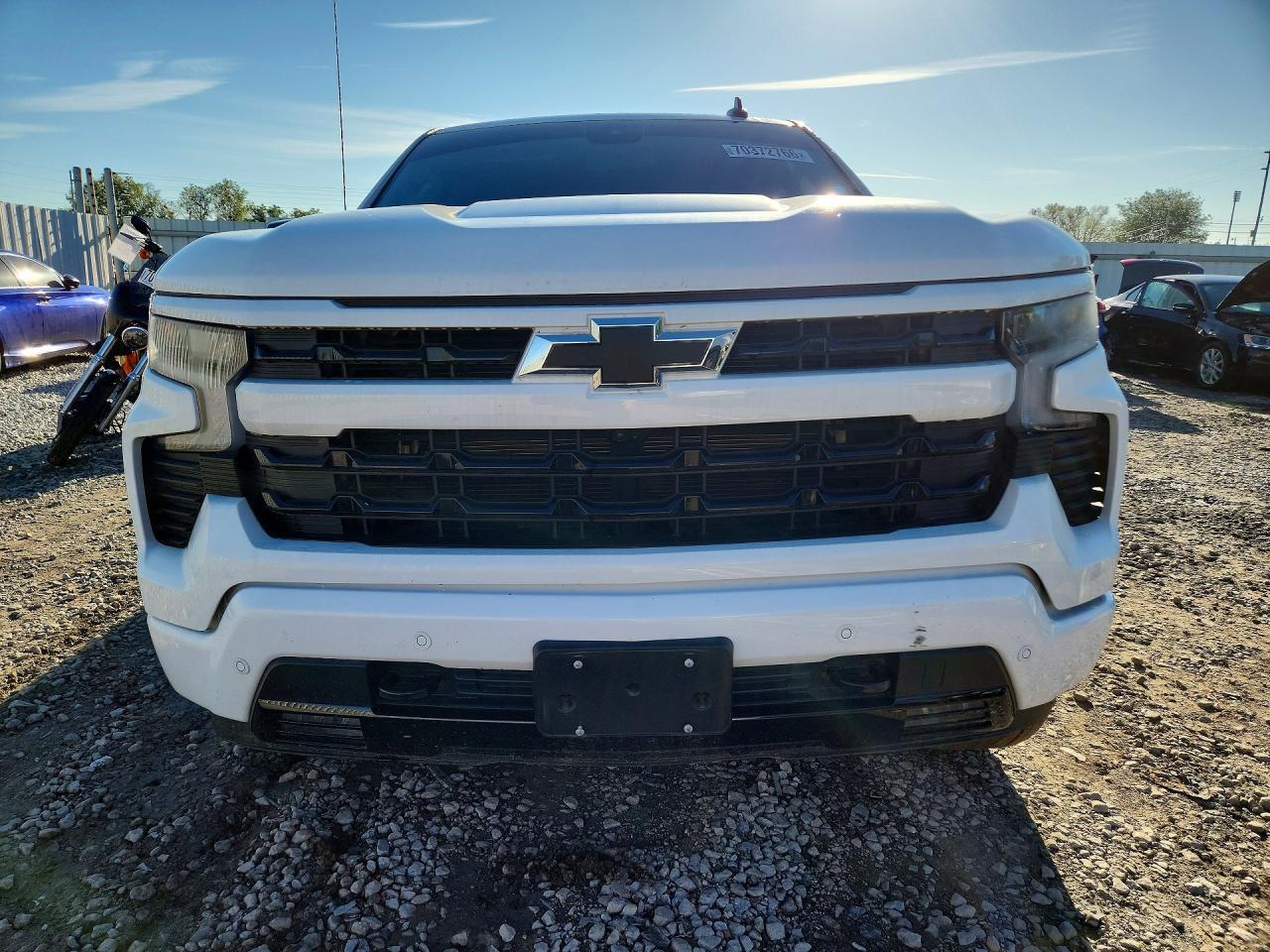 2026 CHEVROLET SILVERADO K1500 RST — Фото 5 из 12