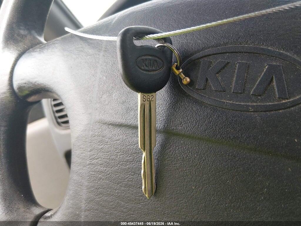 KNDJB723925146076 2002 KIA SPORTAGE photo no. 11