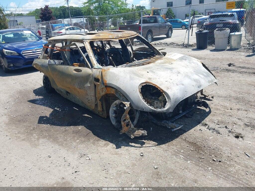 WMWLU1C59H2F28246 2017 MINI CLUBMAN photo no. 1