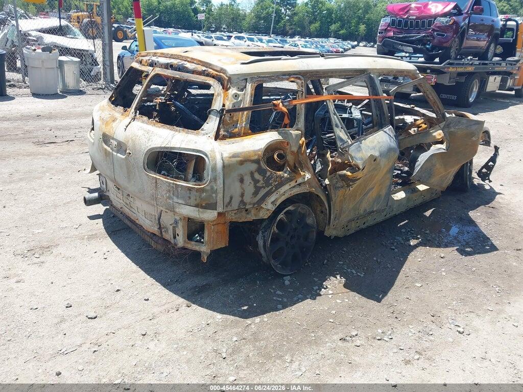 WMWLU1C59H2F28246 2017 MINI CLUBMAN photo no. 4