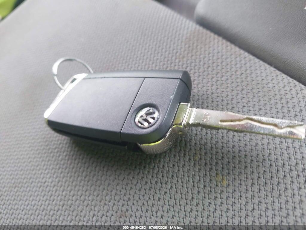 3VV3B7AX7JM074799 2018 VOLKSWAGEN TIGUAN photo no. 11