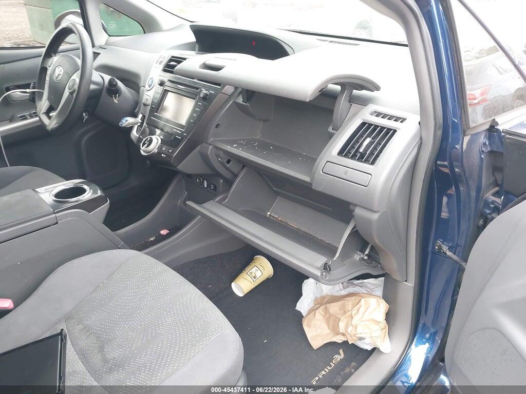 JTDZN3EU5D3226304 2013 TOYOTA PRIUS V photo no. 5