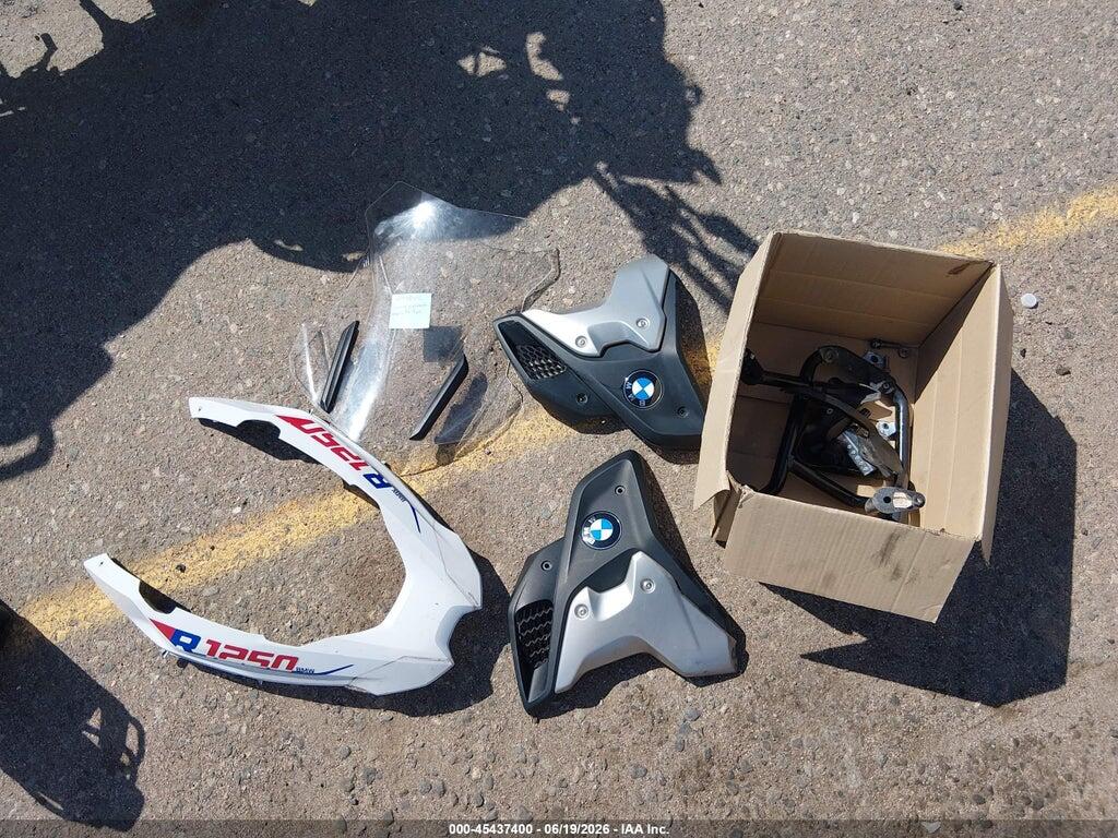 WB10M0307M6E33205 2021 BMW R 1250 photo no. 12