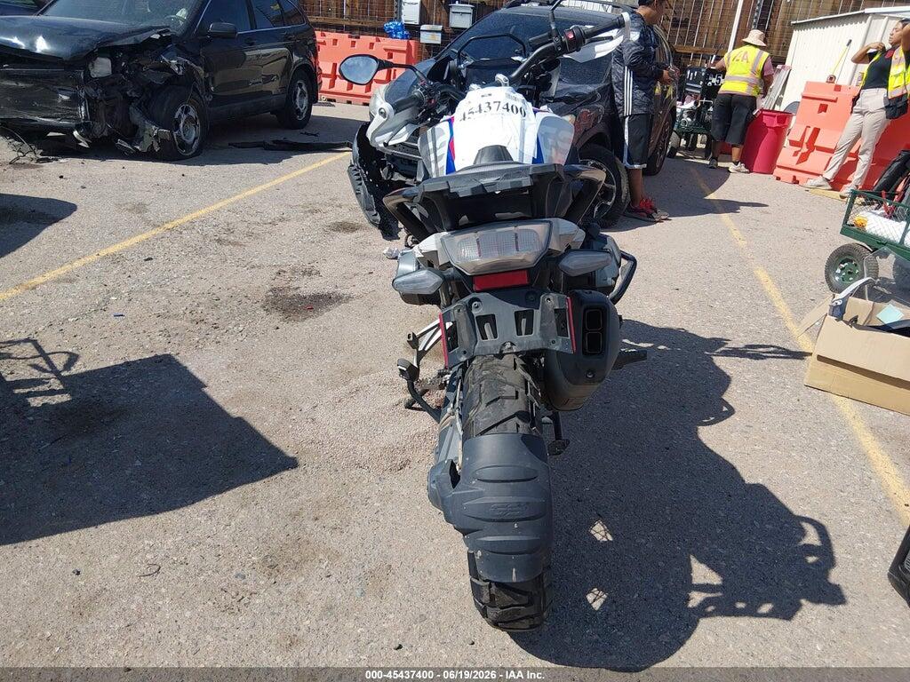 WB10M0307M6E33205 2021 BMW R 1250 photo no. 6