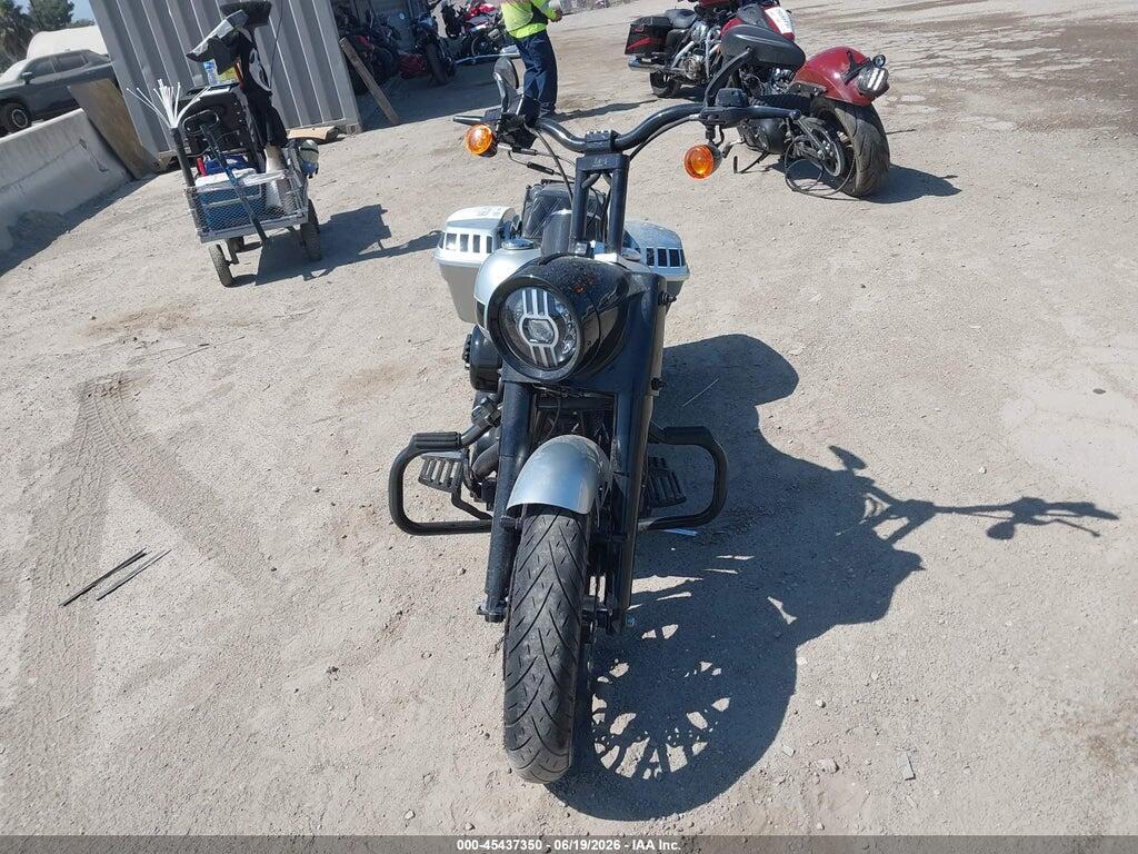 1HD1FRW15YY611970 2000 HARLEY-DAVIDSON FLHRCI photo no. 5