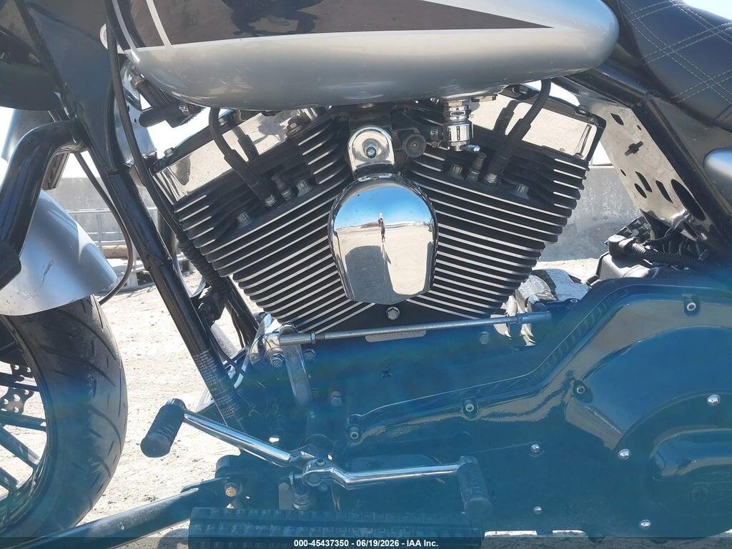 1HD1FRW15YY611970 2000 HARLEY-DAVIDSON FLHRCI photo no. 9