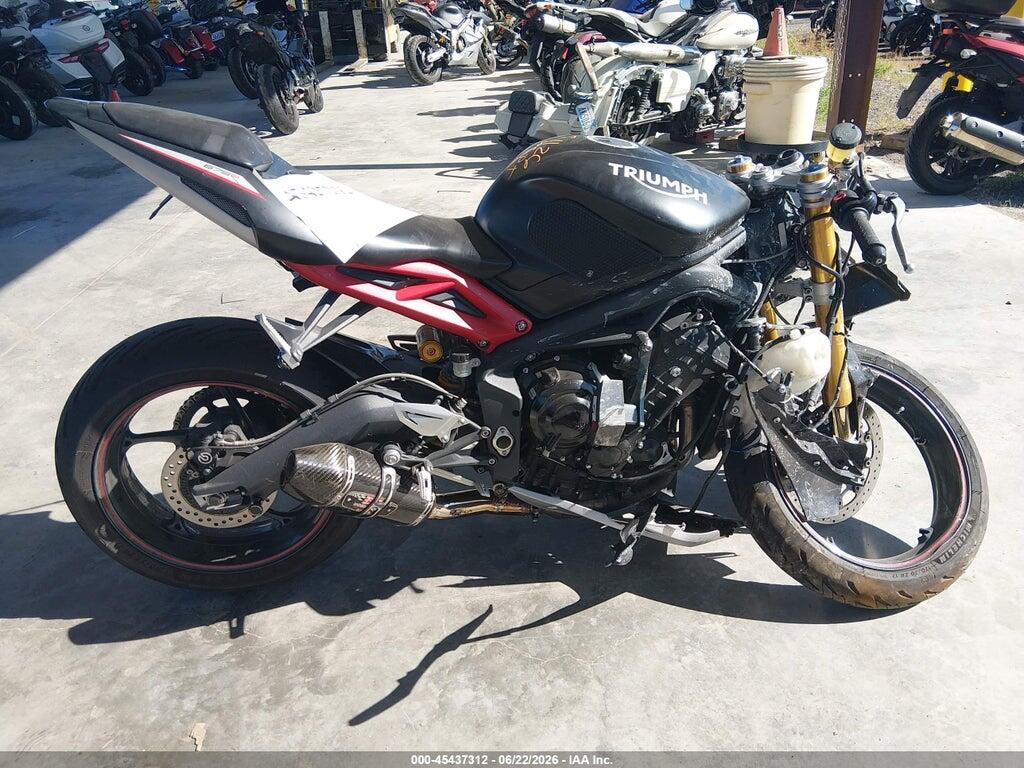 SMTA02YK4FJ685002 2015 TRIUMPH MOTORCYCLE DAYTONA 675R photo no. 11