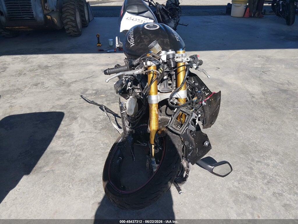 SMTA02YK4FJ685002 2015 TRIUMPH MOTORCYCLE DAYTONA 675R photo no. 5