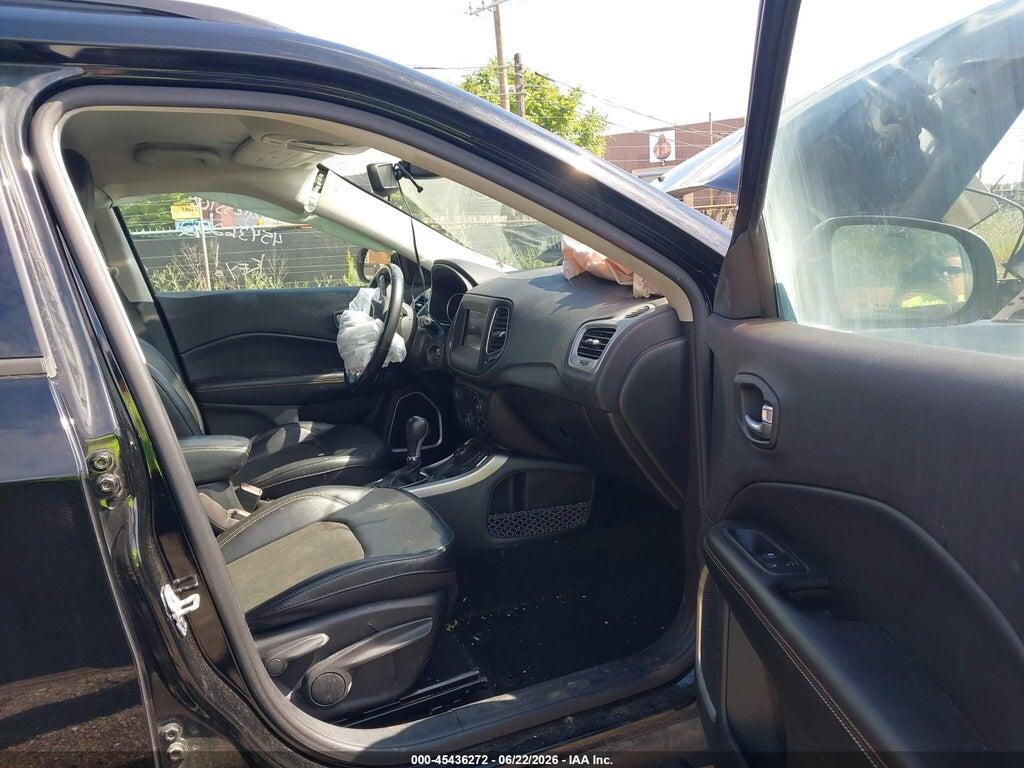 3C4NJDBB9KT849896 2019 JEEP COMPASS photo no. 5