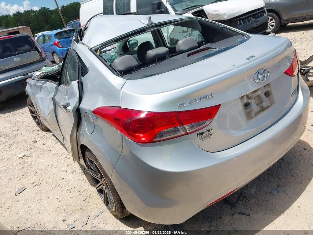 5NPDH4AEXDH262435 2013 HYUNDAI ELANTRA photo no. 3