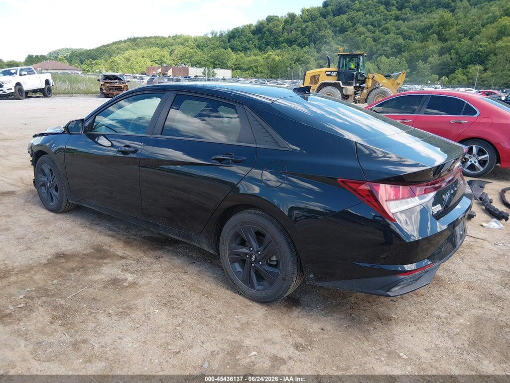 5NPLM4AG7PH089647 2023 HYUNDAI ELANTRA photo no. 3