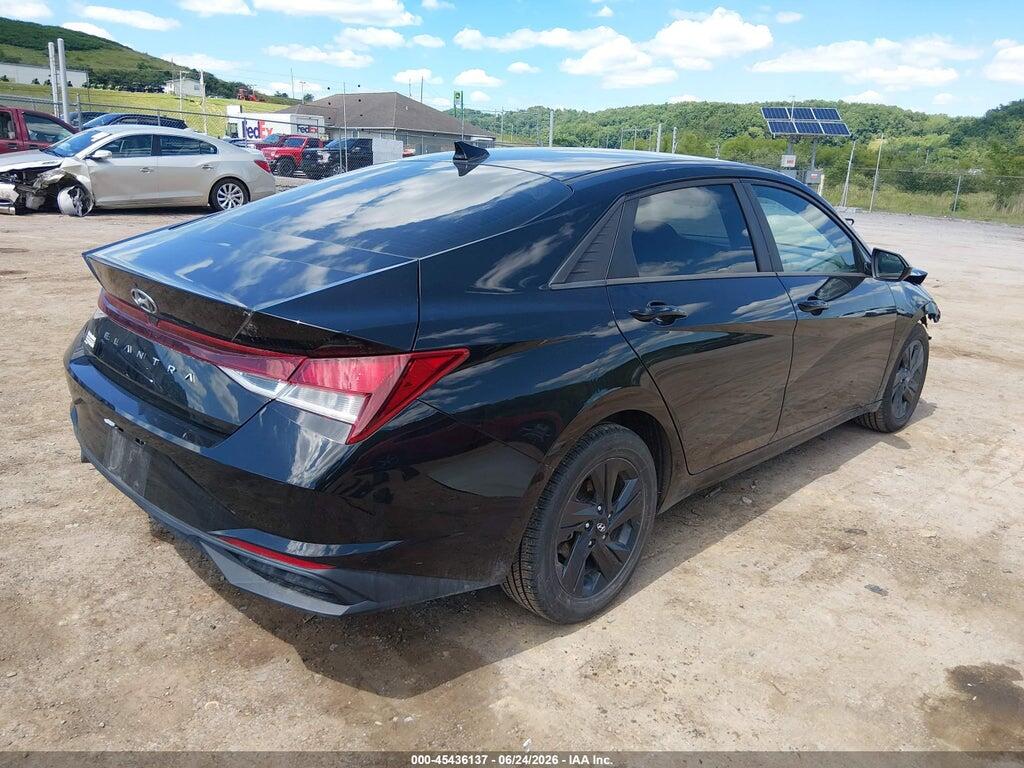 5NPLM4AG7PH089647 2023 HYUNDAI ELANTRA photo no. 4