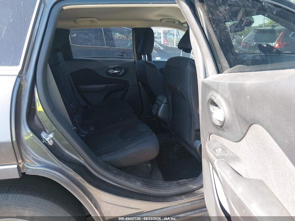 1C4PJMCS2FW768293 2015 JEEP CHEROKEE photo no. 8