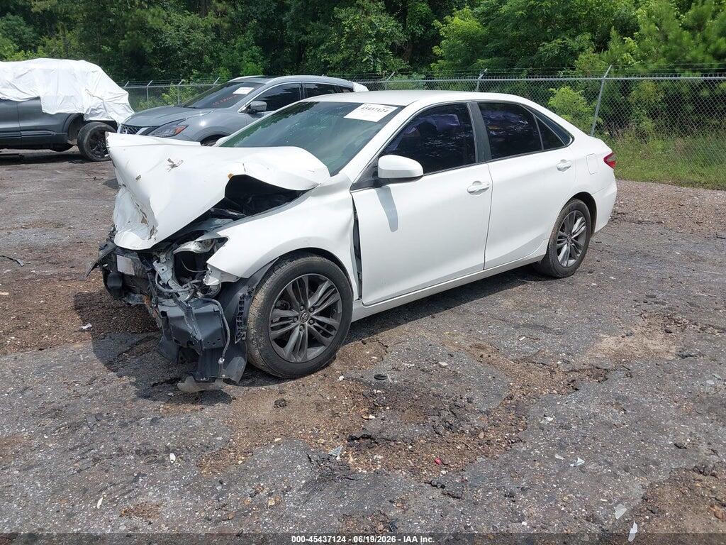 4T1BF1FK3FU477606 2015 TOYOTA CAMRY photo no. 2