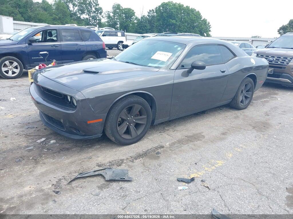 2C3CDZAG3HH638031 2017 DODGE CHALLENGER photo no. 2