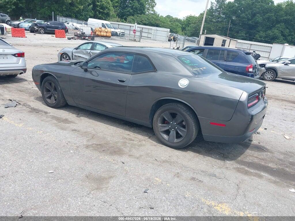2C3CDZAG3HH638031 2017 DODGE CHALLENGER photo no. 3
