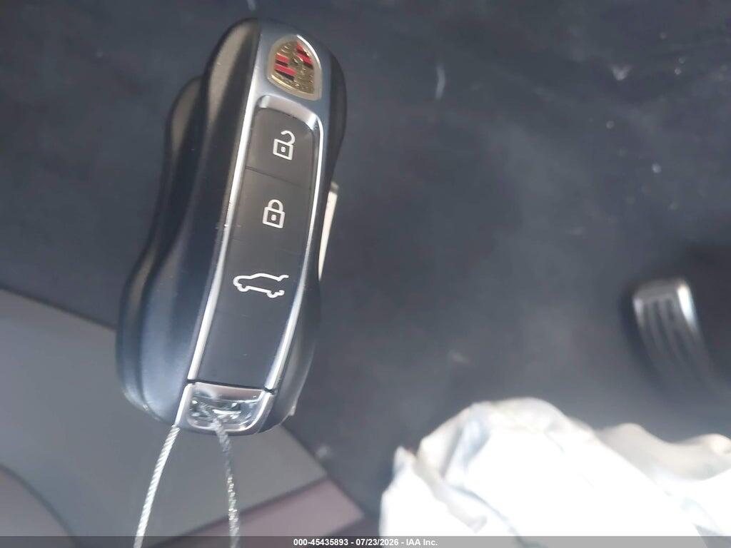 WP1BL2AY1SDA39559 2025 PORSCHE CAYENNE COUPE photo no. 11