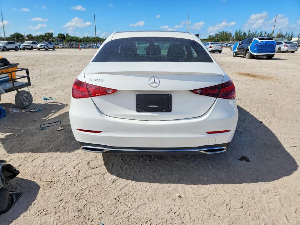 2024 MERCEDES-BENZ C 300 — Фото 6 из 13