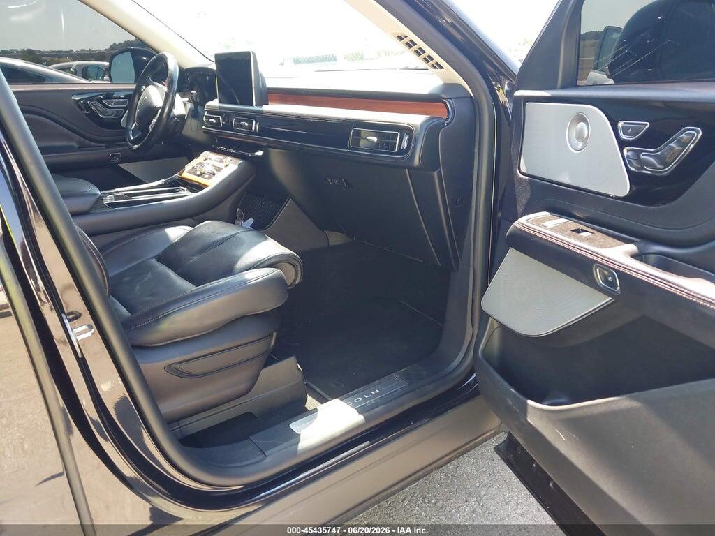 5LM5J7WC4LGL17197 2020 LINCOLN AVIATOR photo no. 5