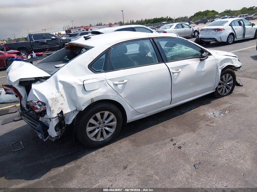1VWAT7A3XFC018944 2015 VOLKSWAGEN PASSAT photo no. 4