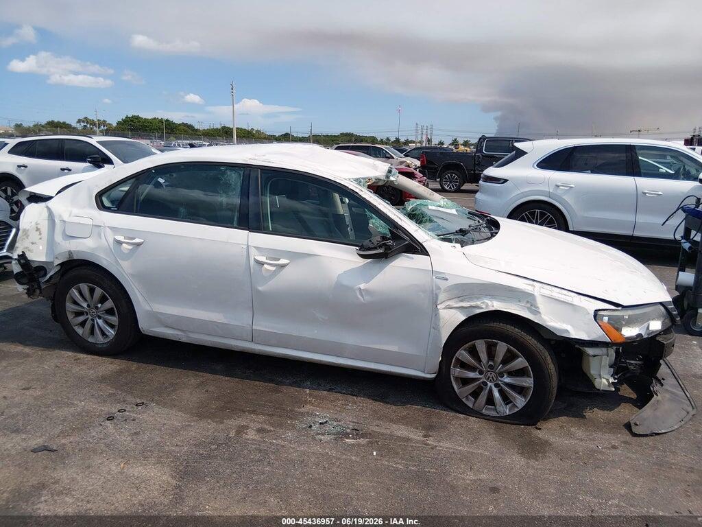 1VWAT7A3XFC018944 2015 VOLKSWAGEN PASSAT photo no. 6
