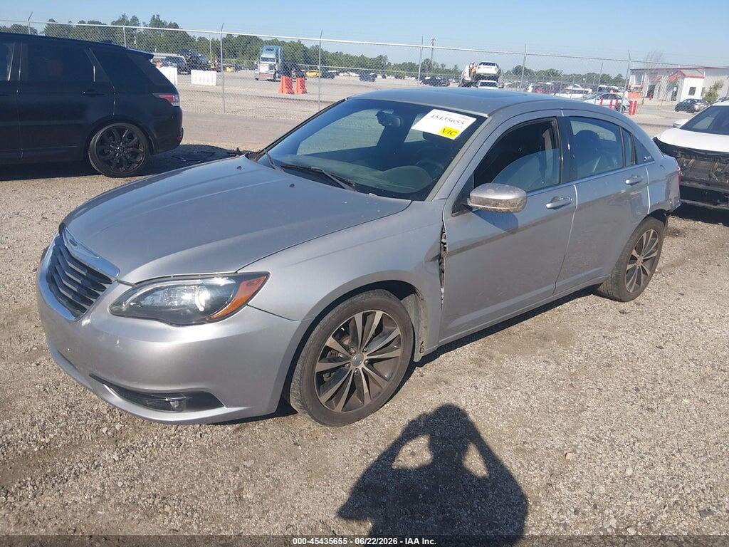 1C3CCBCG7EN151568 2014 CHRYSLER 200 photo no. 2
